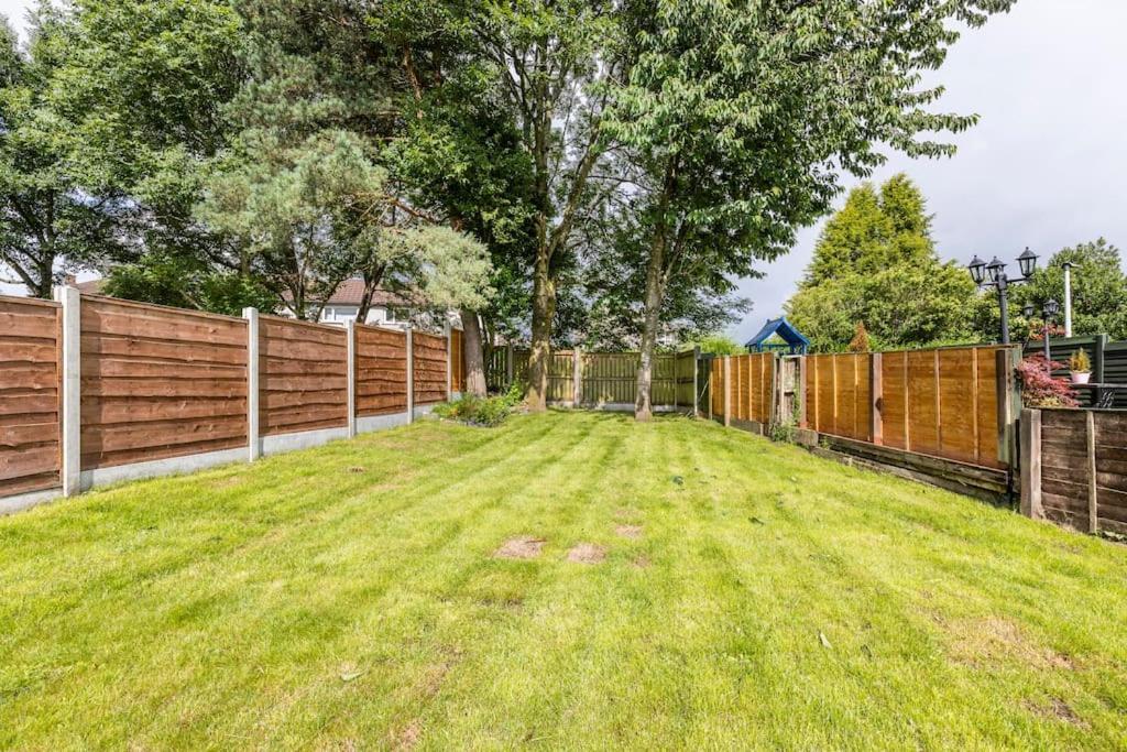 Entire Charming 5-Bed House In Darwen Blackburn Bb1 Free Parking Roadside Rishton Zewnętrze zdjęcie