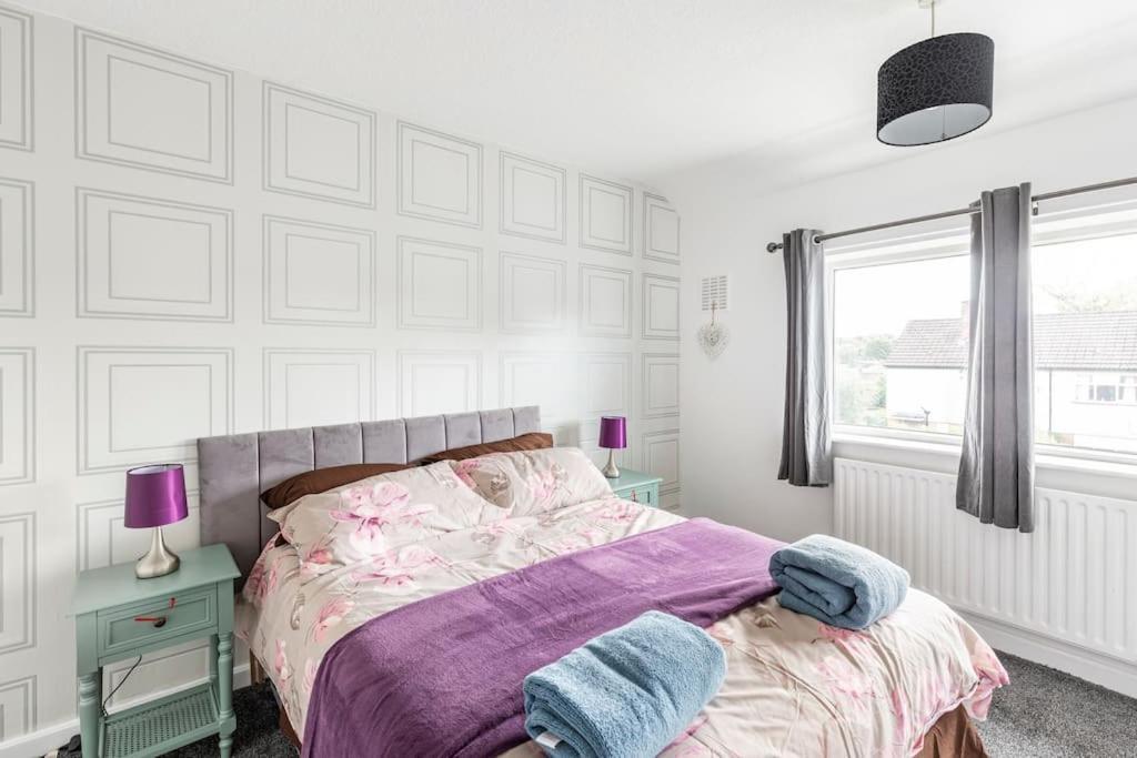 Entire Charming 5-Bed House In Darwen Blackburn Bb1 Free Parking Roadside Rishton Zewnętrze zdjęcie