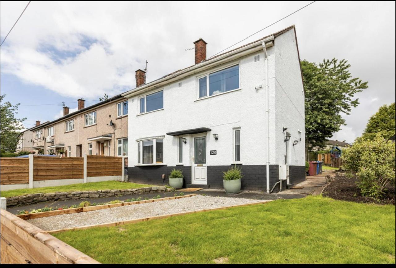 Entire Charming 5-Bed House In Darwen Blackburn Bb1 Free Parking Roadside Rishton Zewnętrze zdjęcie